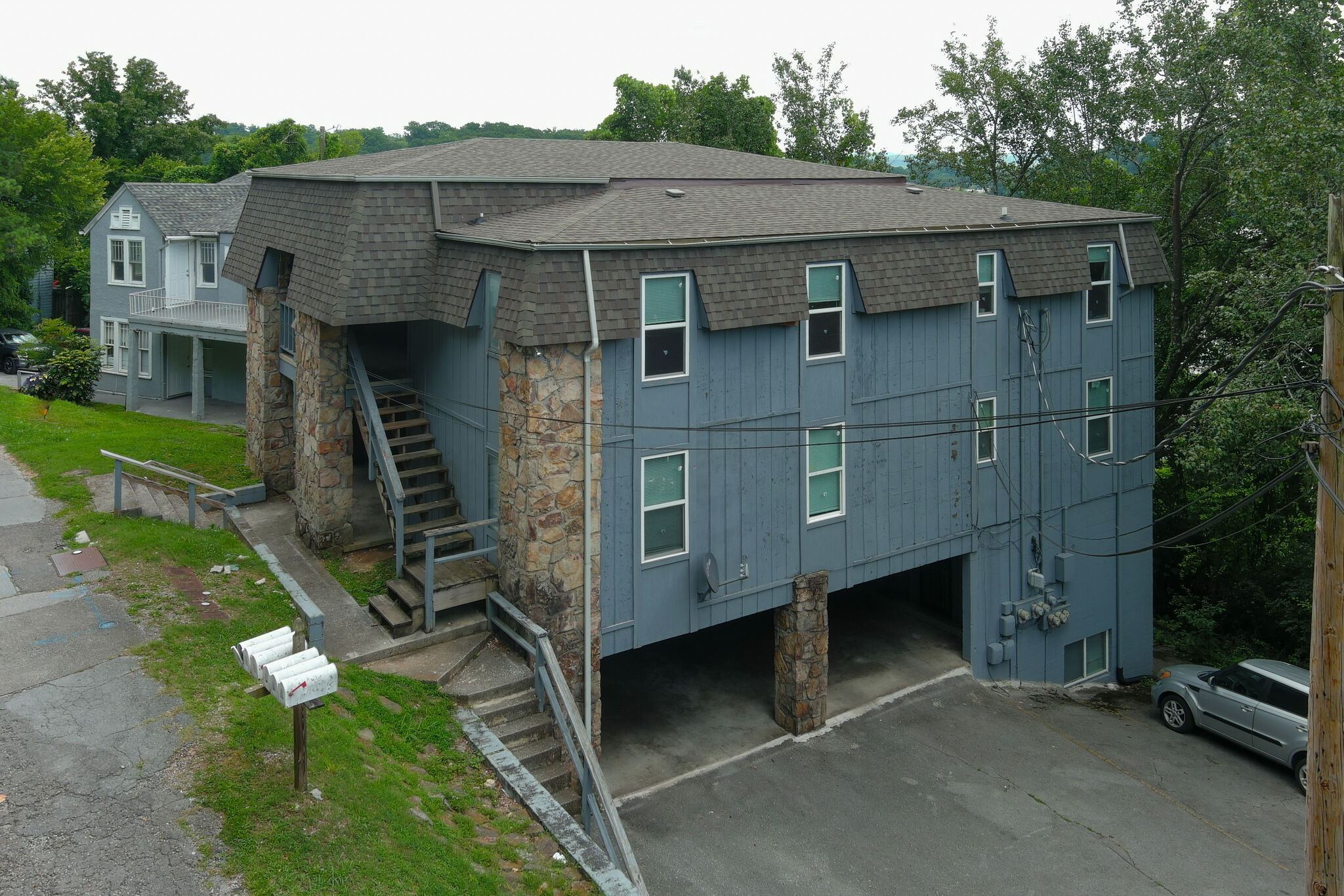 30 Woodlawn Drive - C